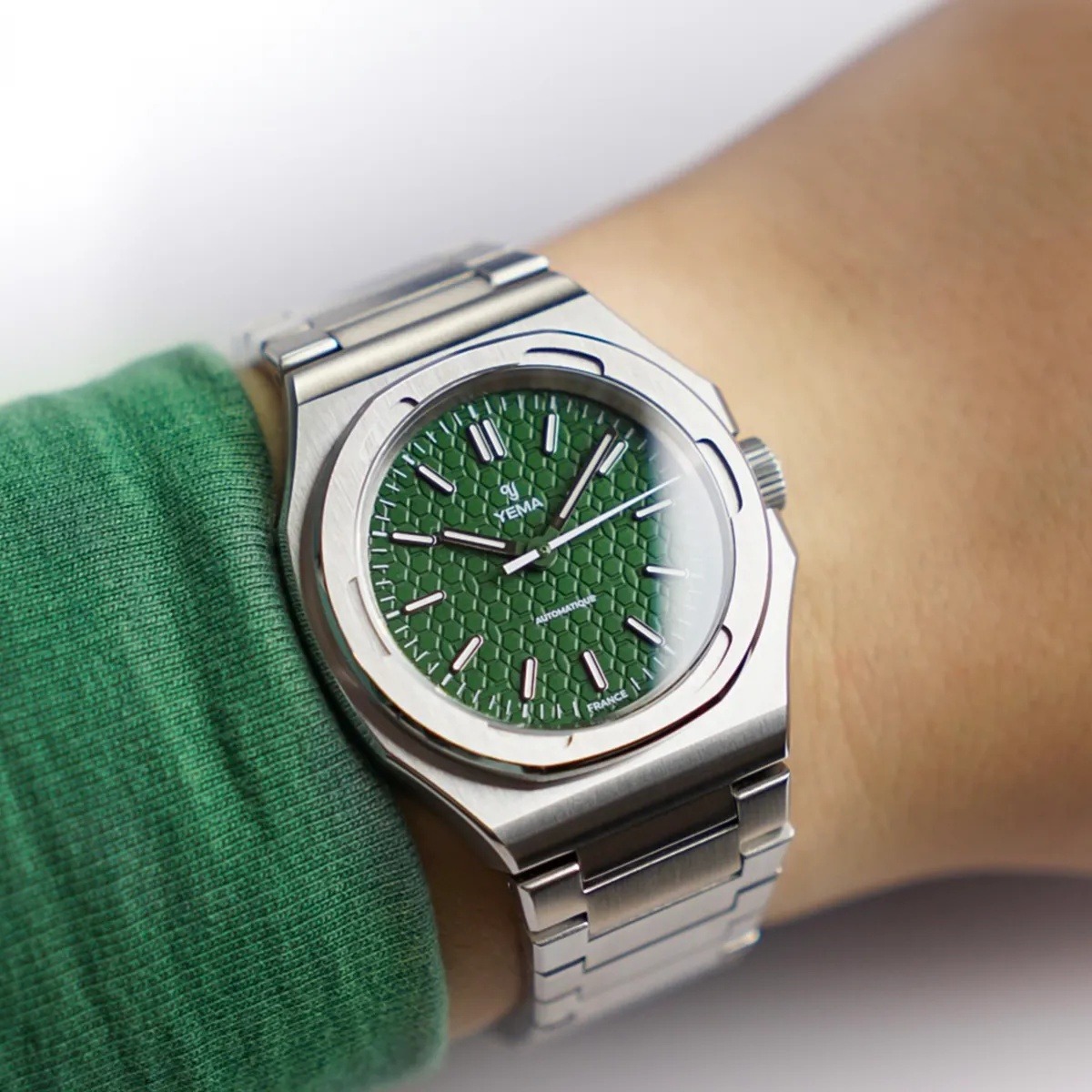 YEMA URBAN TRAVELER